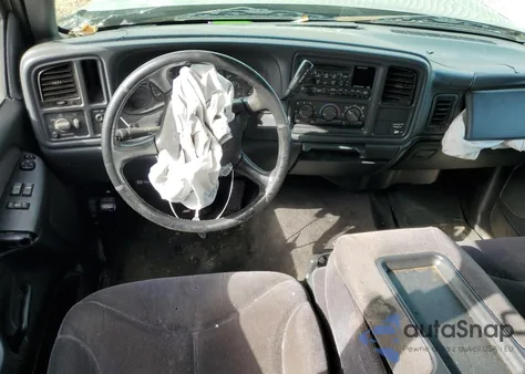 2002 GMC New Sierra C1500 из США, поврежденный, VIN 2GTEC19V821188713